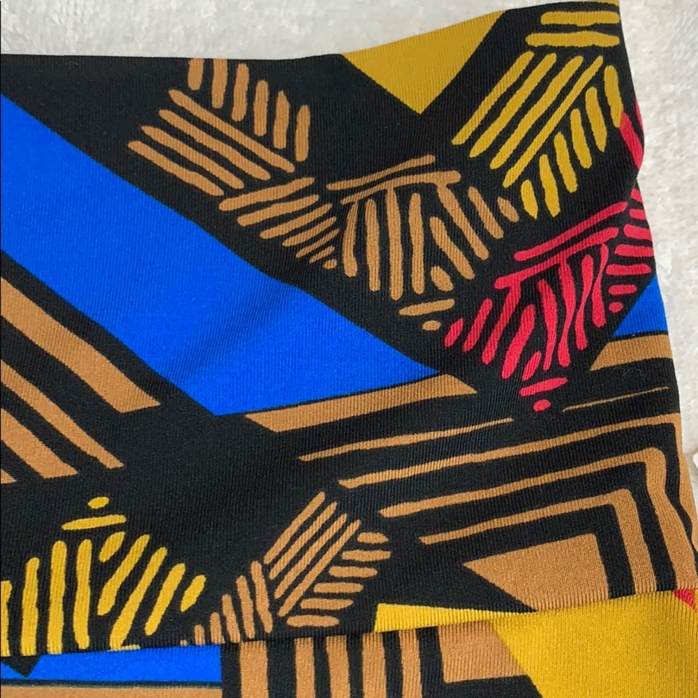 ✓ LuLaRoe NWT Azure skirt 2XL abstract blue gold - Picture 5 of 11